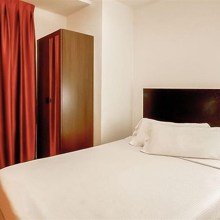 Kubik Hotel Caces Extérieur photo