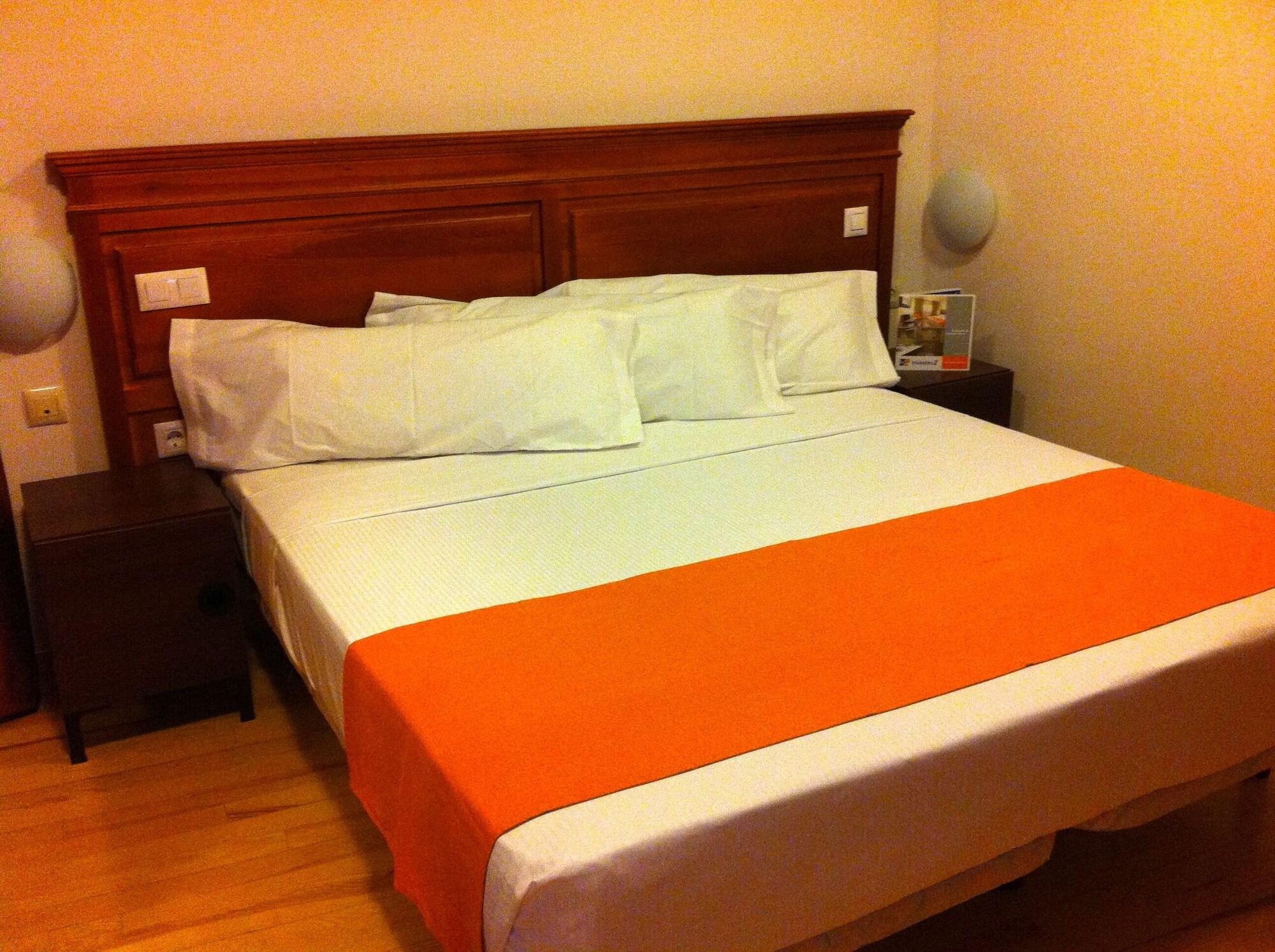 Kubik Hotel Caces Extérieur photo
