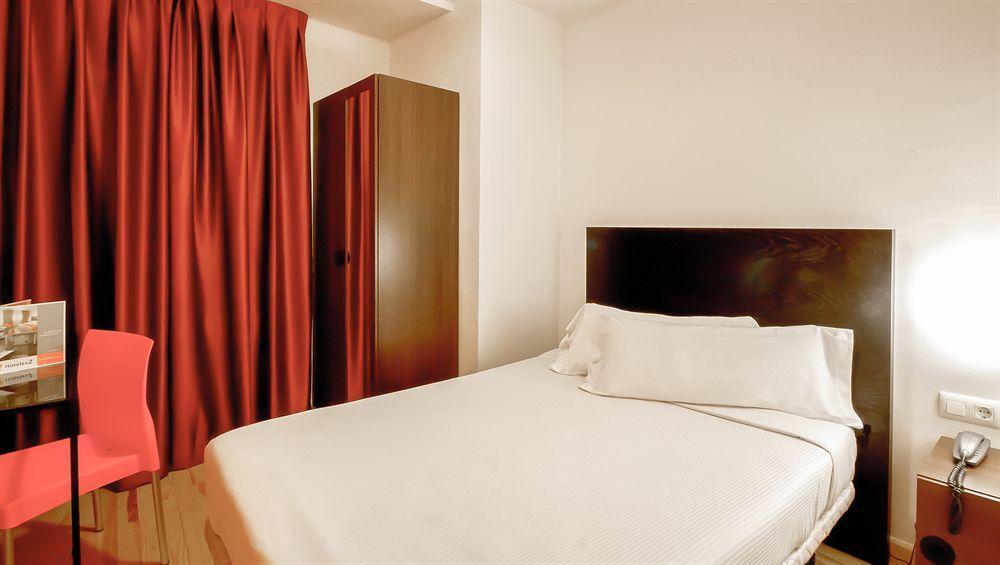Kubik Hotel Caces Extérieur photo