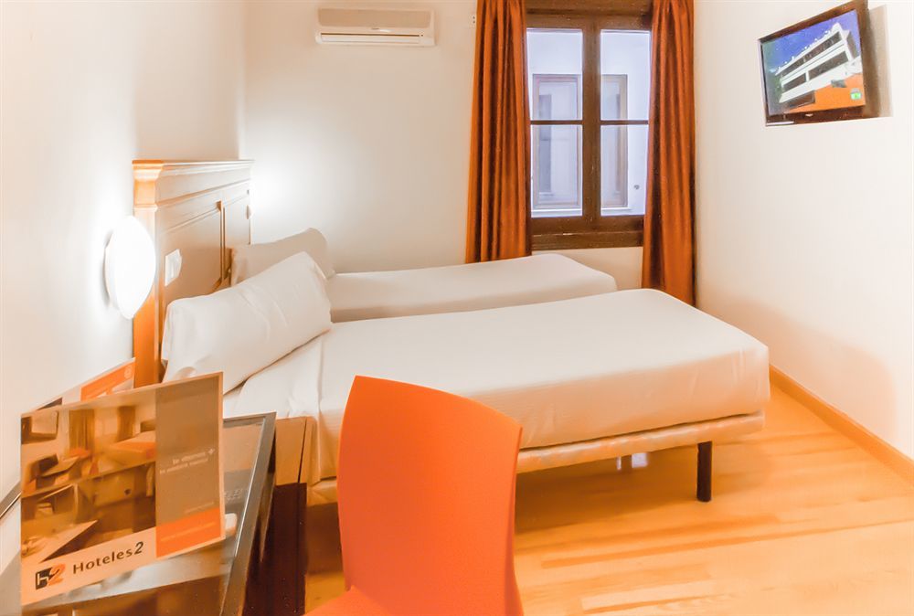 Kubik Hotel Caces Extérieur photo